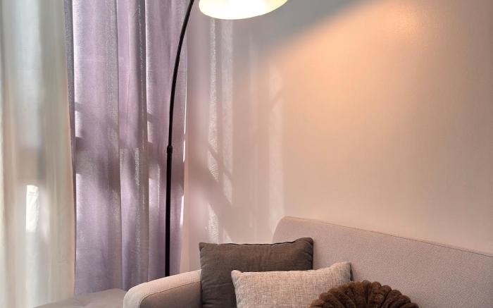 1BR w/ Pool at One Pontefino Tower