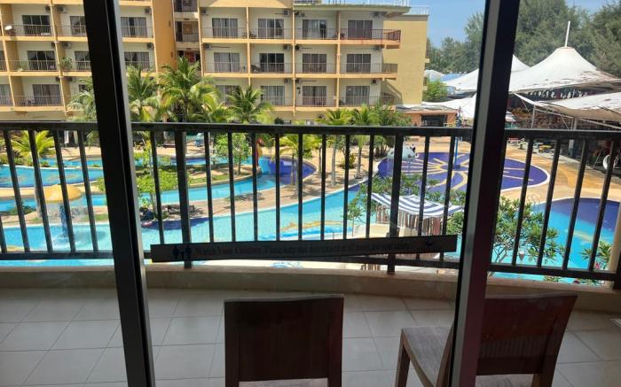 GOLD COST MORIB A1206 - POOL VIEW STUDIO