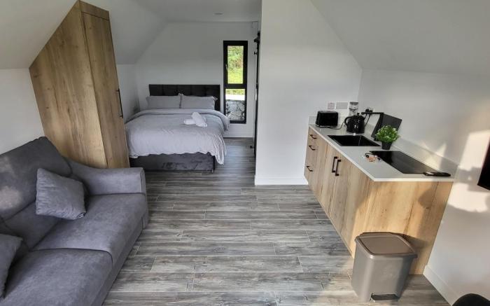 The Village at The Rocks - Luxury Glamping Resort