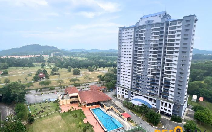 Melaka D'savoy Afamosa Resort for 12PAX Pool View