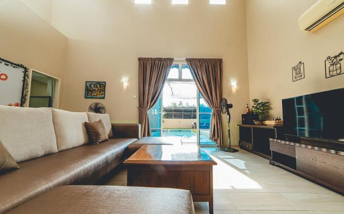 Batu Pahat Santalia Villa 4BR 12pax Private Pool