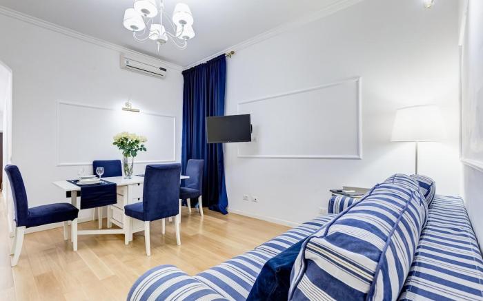 Trevi Fountain Apartment