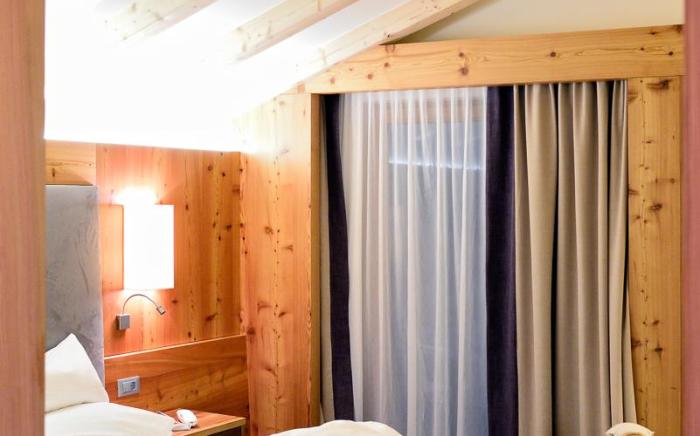 Hotel Emmy - five elements