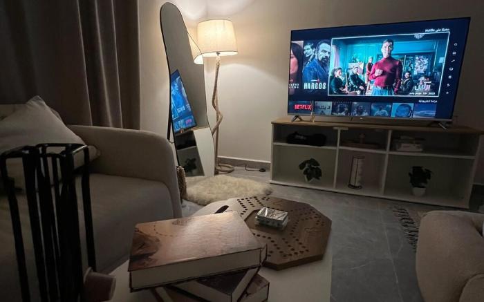 Self-check-in studio and quiet design