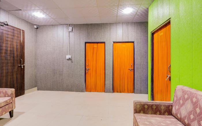Hotel O Shotel