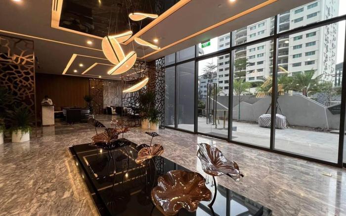 Lumiere Midtown Private Apartments D2