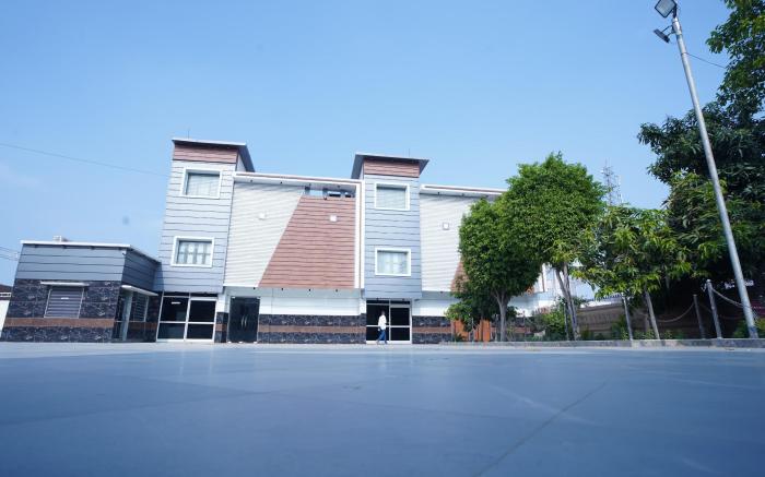 Cr Resort And Hotel