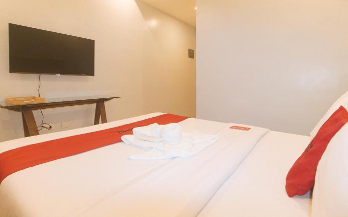 RedDoorz @ Zenova Hotel