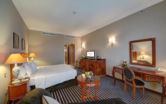 Royal Ascot Hotel