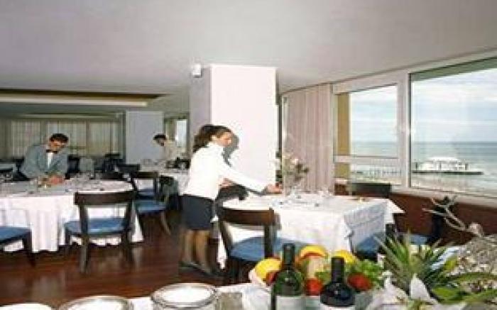 City Hotel