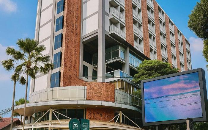 Nemuru Grand Bellevue Radio Dalam