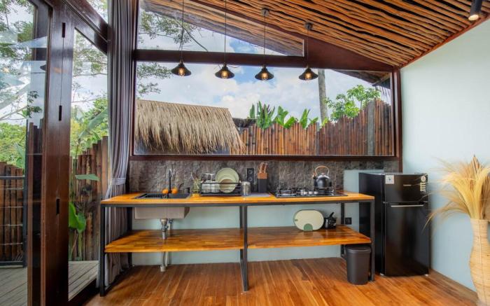 Charming One Bedroom Cottage facing to the Jungle