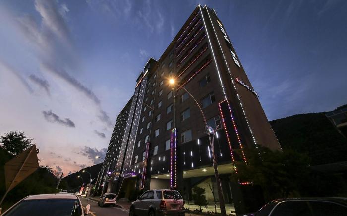Jeongsun Ace Family Tourist Hotel