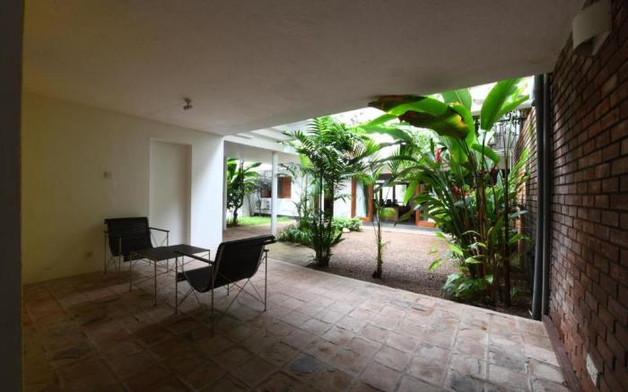 Flower Road Villa