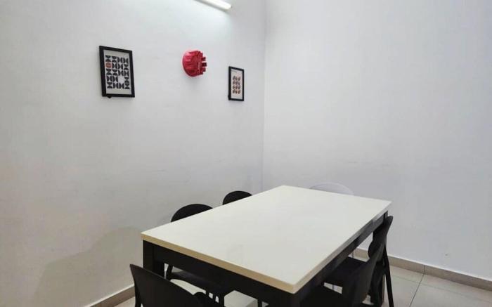 Bandar Seri Botani 4br 16pax
