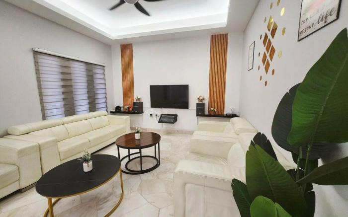 Ipoh town7br5bath 25 pax/pool table/mahjong/karaok