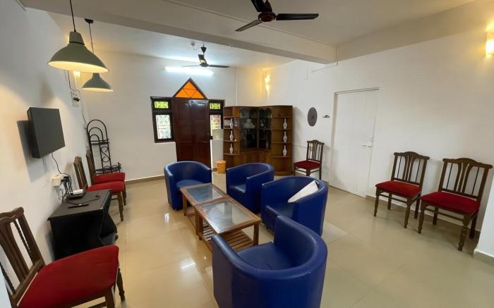 Blue Azure 2BR GFwalk to beach in Goa by Homeyhuts