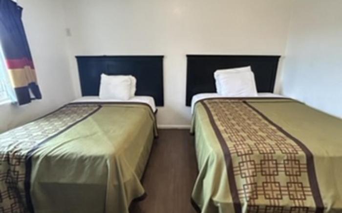 Encore Inn Inglewood