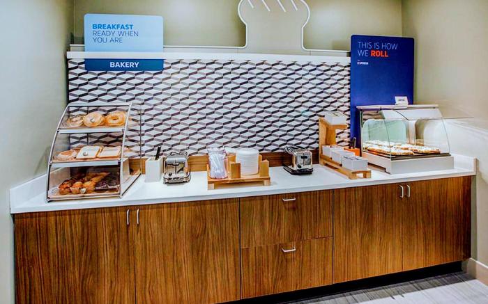Holiday Inn Express And Suites Ottawa Downtown East By IHG