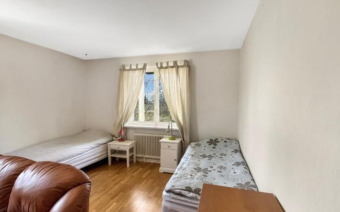 Large Corporate Housing - 20 Beds