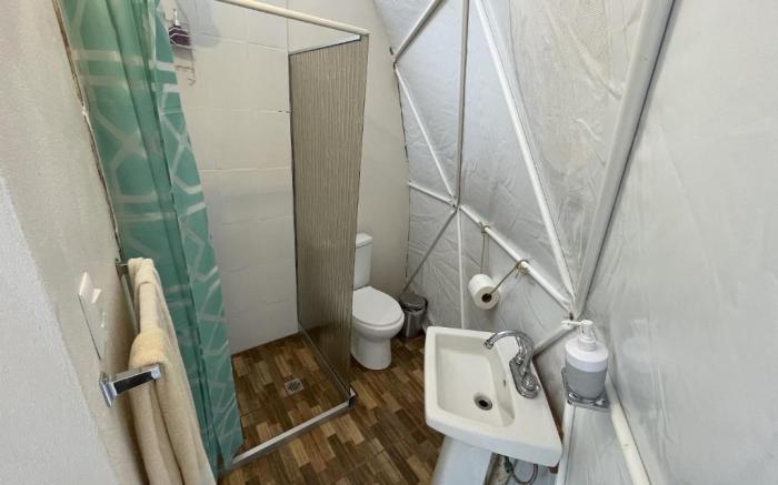 La Comarca River Glamping Dome near Manuel Antonio