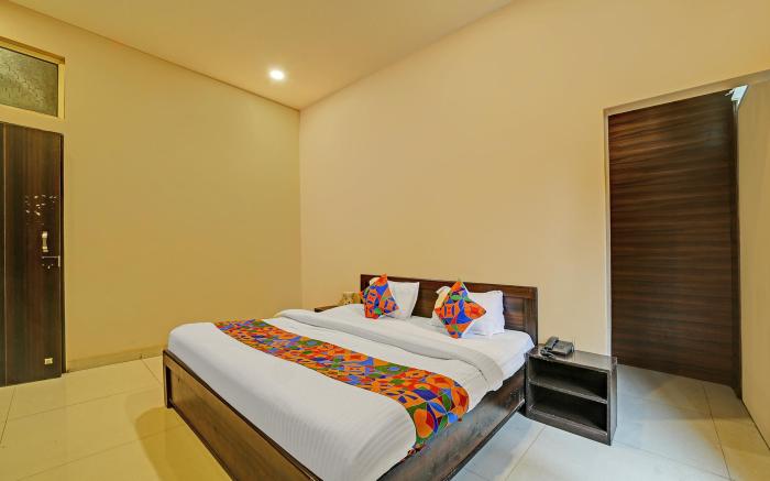 FabHotel Grand Stay Ambedkar Nagar