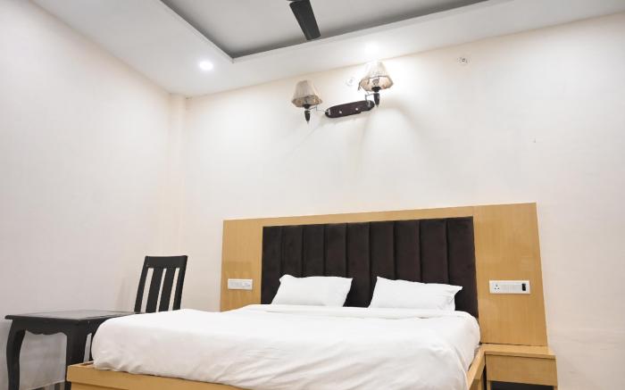 Hotel Krishna Deluxe 
