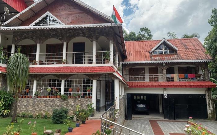 Thulung Shared NatureStay+Pool|1BR|FF By Homeyhuts