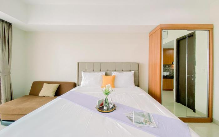 Comfy Best Deal Studio Nine Residence By Travelio