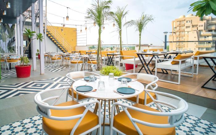 The White Roots Hotel