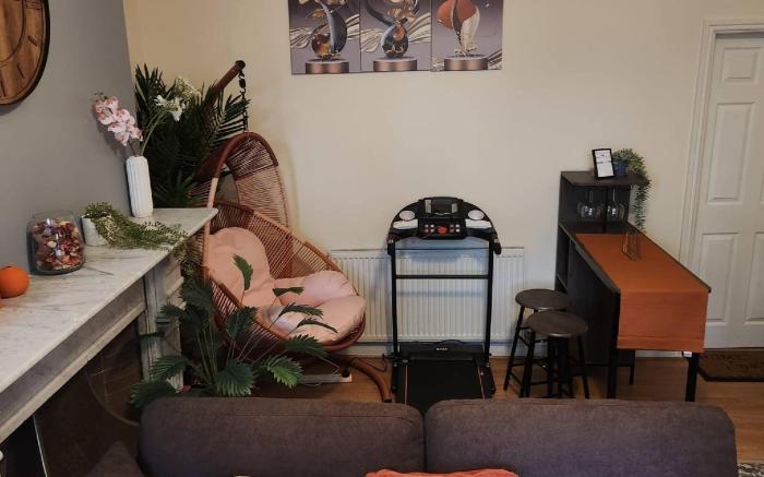 Charming Victorian Apartment in Central Wolverhampton