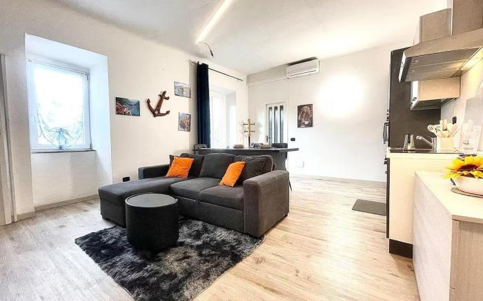 Como lake stay & service apartment in center 