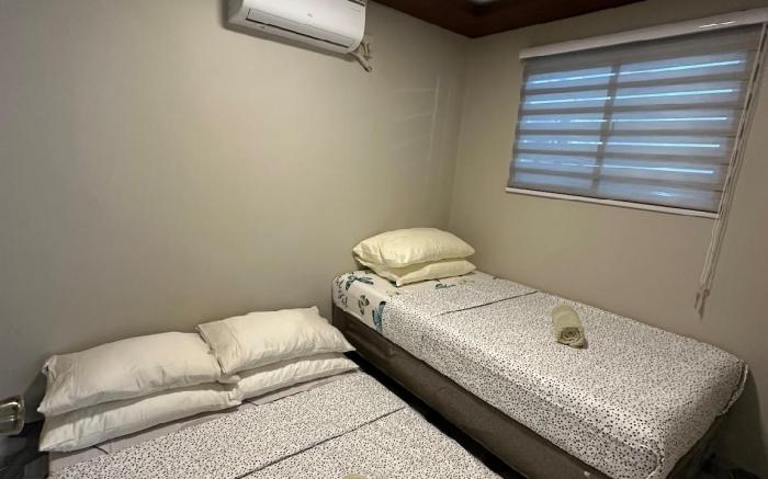 Elegant House for 10-12 Guests