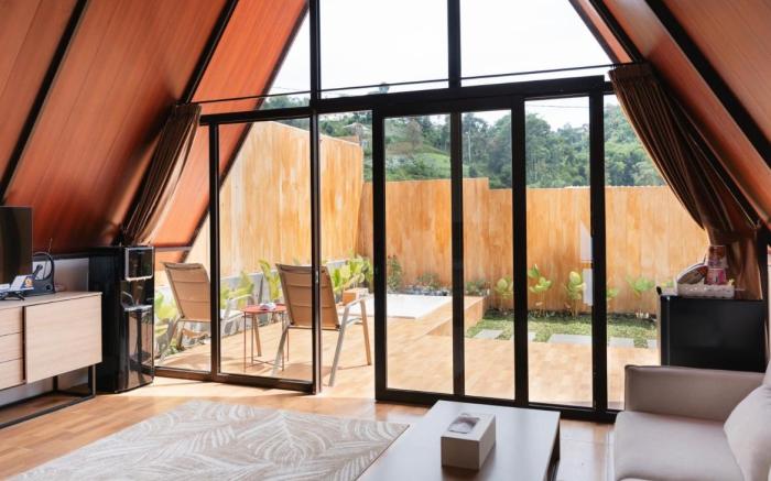 Mahkota sangkuriang(Sapphire glamping)