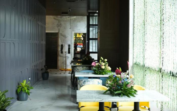 FLORIC HOTEL