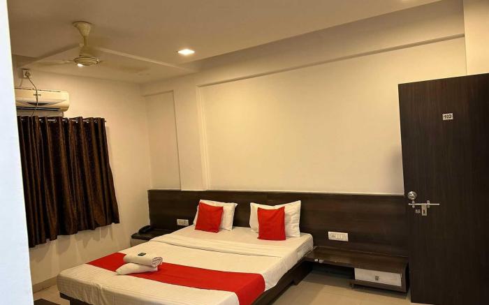 Collection O Blue Ridge Hinjewadi
