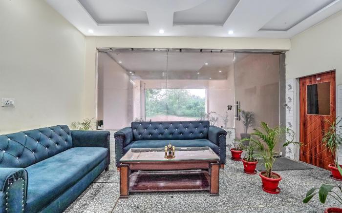 Hotel O Sector 52 Chandigarh ISBT Road Formerly Hari Residency