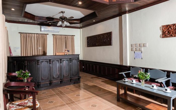 Y Not Lao Villa