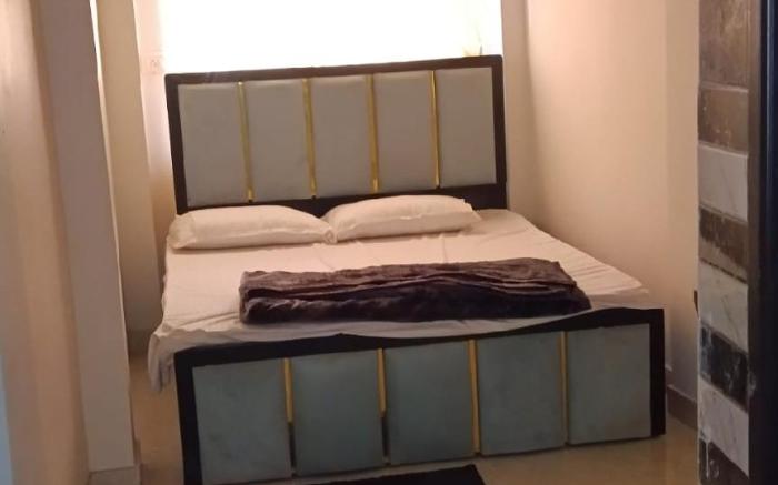 JVR Home Stay 