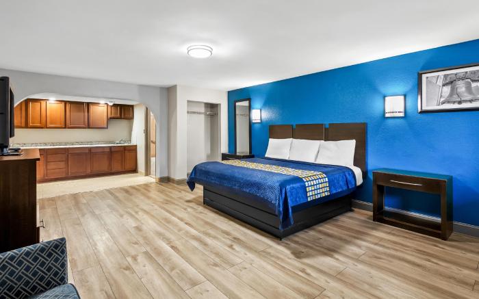 Red Carpet Inn and Suites