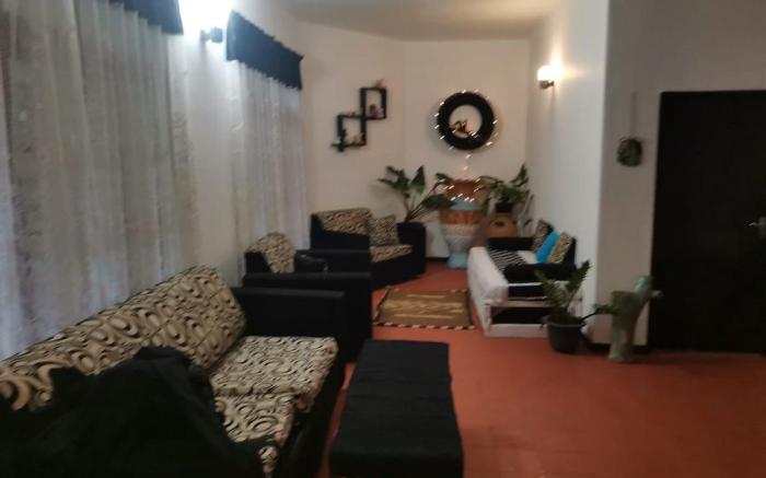 Lalie Guest House - Complete House