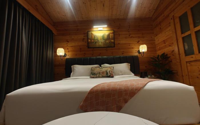 The Clouds Resort, Goa