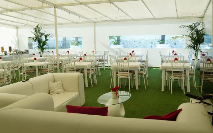 Bee Queen Hotel