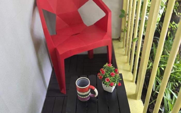 100 Luxury Studio Apartment with private balcony