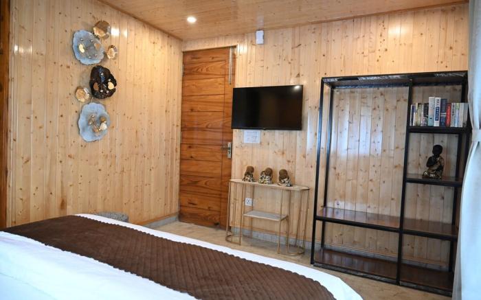 Nuri By The Hills Jacuzzi Retreat 1