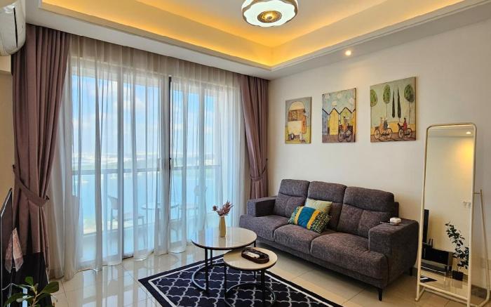 R&F Princess cove Vivi (Dual key - No parking)