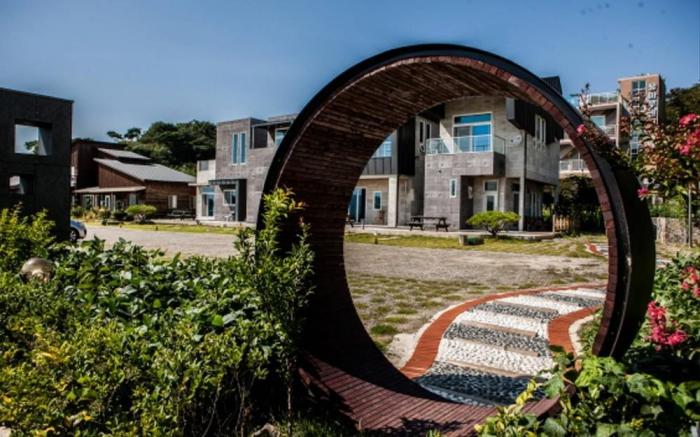 Suncheon Bay Pension