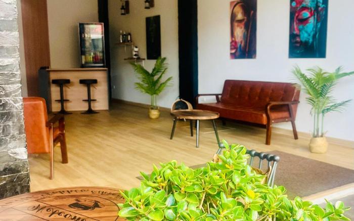 28 Boutique Hotel - Newly Renovated