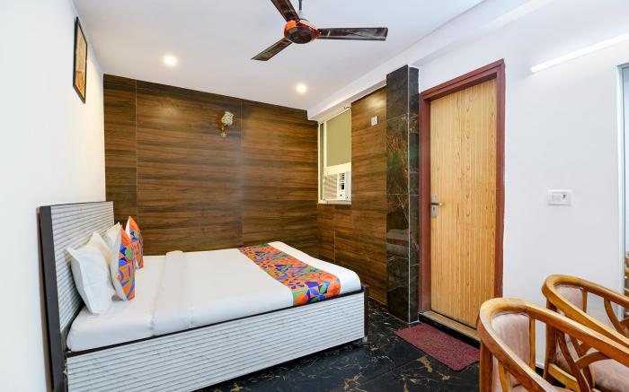 FabHotel Hari Nagar Ashram