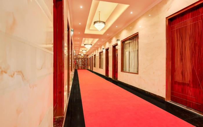 Super Townhouse Chandigarh Near PEC-PGI-PU Formerly Hotel Paradise